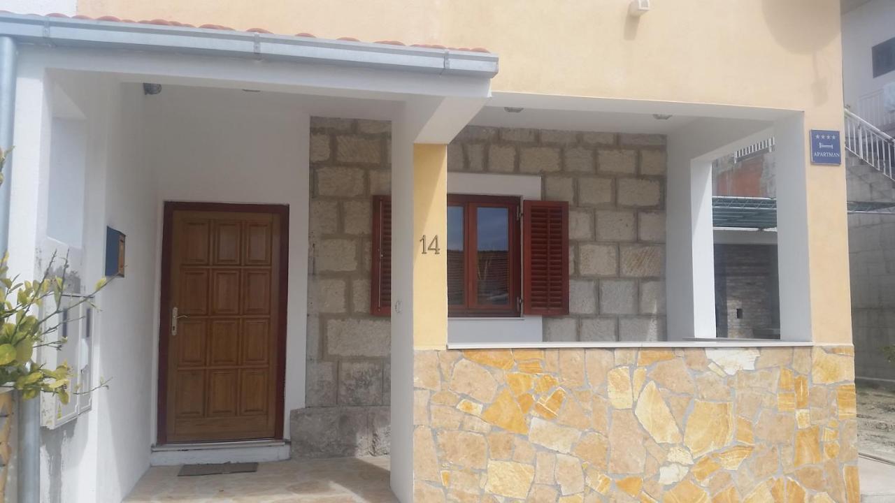 Marivo Daire Dugi Rat Dış mekan fotoğraf