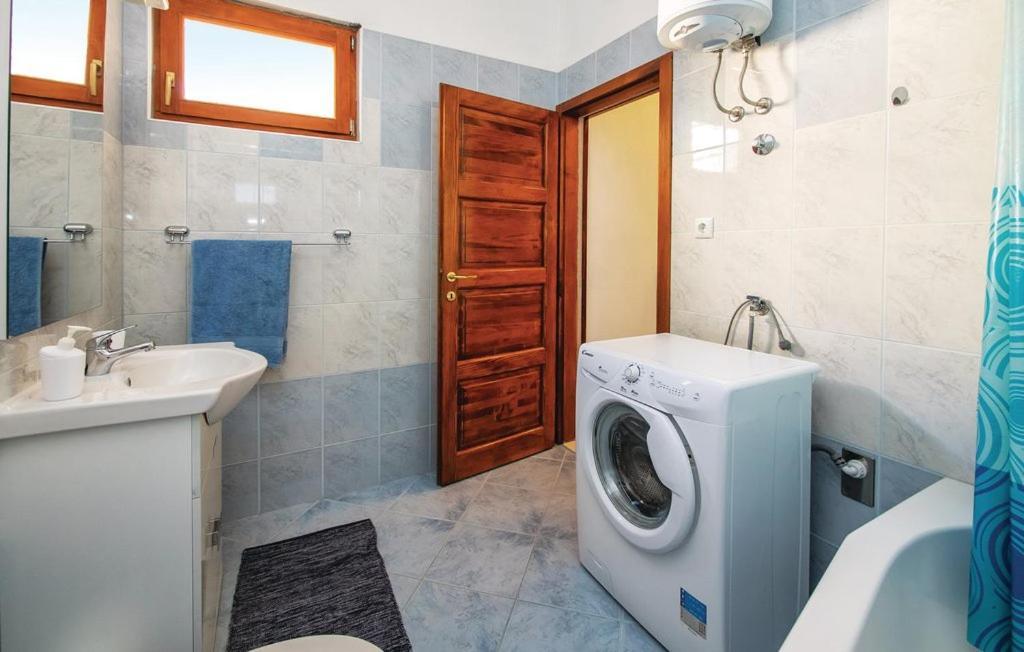 Marivo Daire Dugi Rat Dış mekan fotoğraf